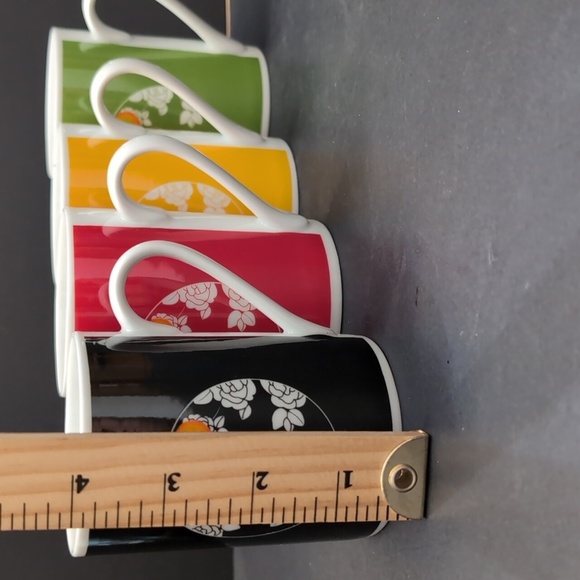 Stokes Gourmet Set Of 4 Geisha Multi-Colored Porcelain Cups. - Picture 14 of 14